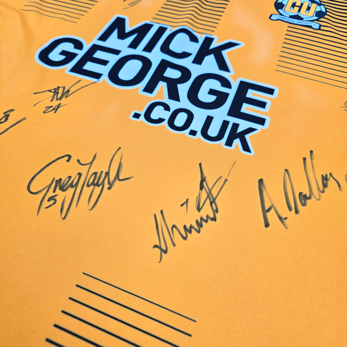 2018/19 Cambridge United Home Football Shirt (2XL) Puma (BNWTs) Squad Signed - Football Finery - FF303964