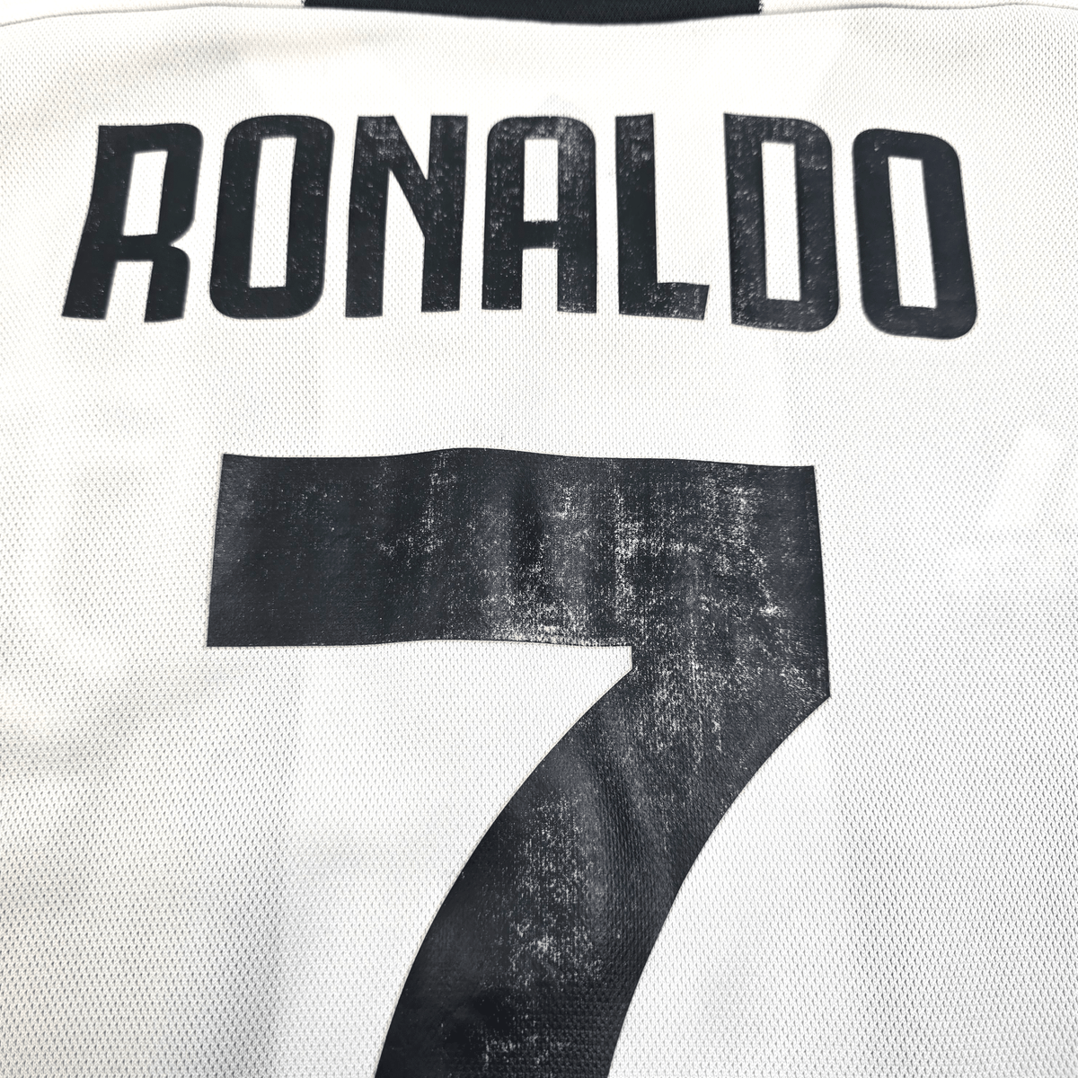 2018/19 Juventus Home Football Shirt (M) Adidas 7 Ronaldo - Football Finery - FF302964