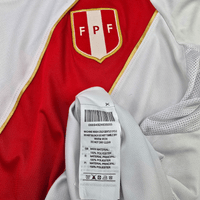 2018/19 Peru Home Football Shirt (S) Umbro - Football Finery - FF302506