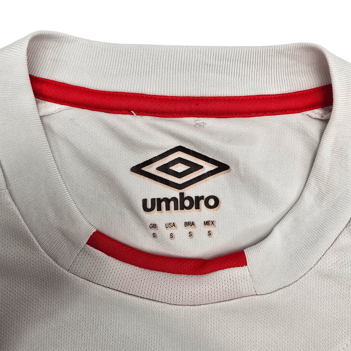 2018/19 Peru Home Football Shirt (S) Umbro - Football Finery - FF302506
