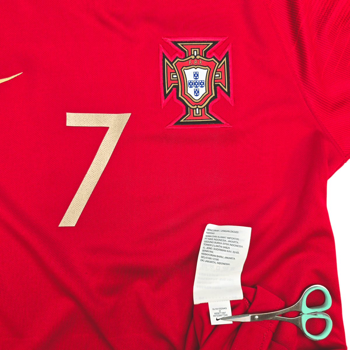 2018/19 Portugal Home Football Shirt (M) Nike 7 Ronaldo - Football Finery - FF302389