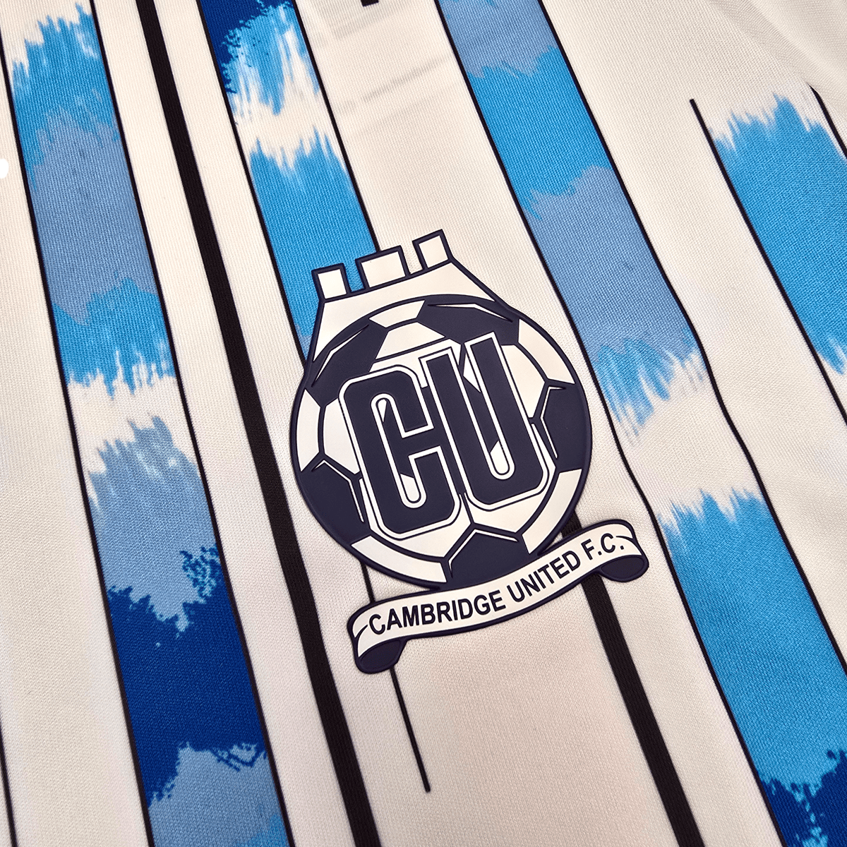 2019/20 Cambridge United Away Football Shirt (XL) Hummel - Football Finery - FF304646