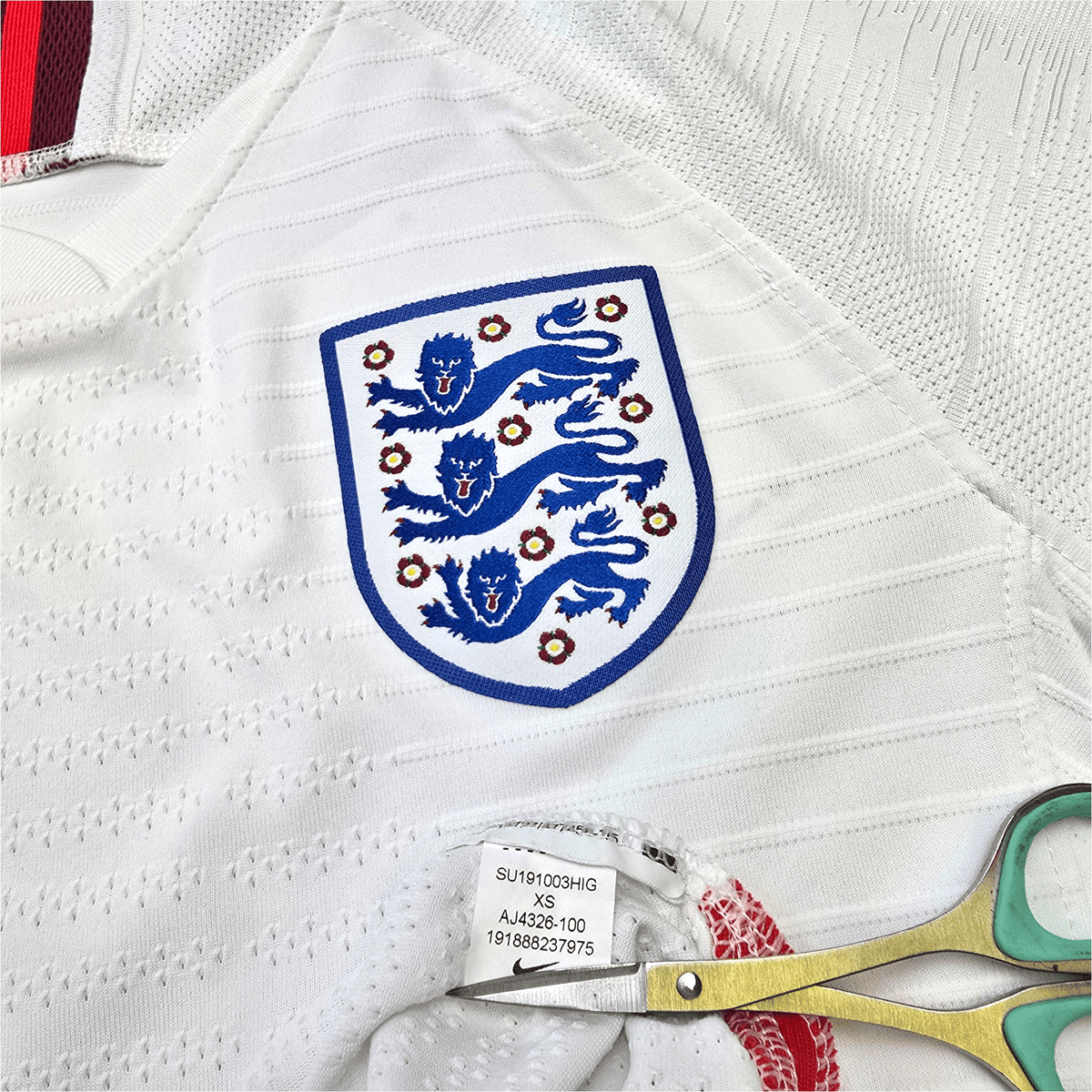 2019/20 England Home Football Shirt (XS) Nike | Player Version (Womens) - Football Finery - FF304508
