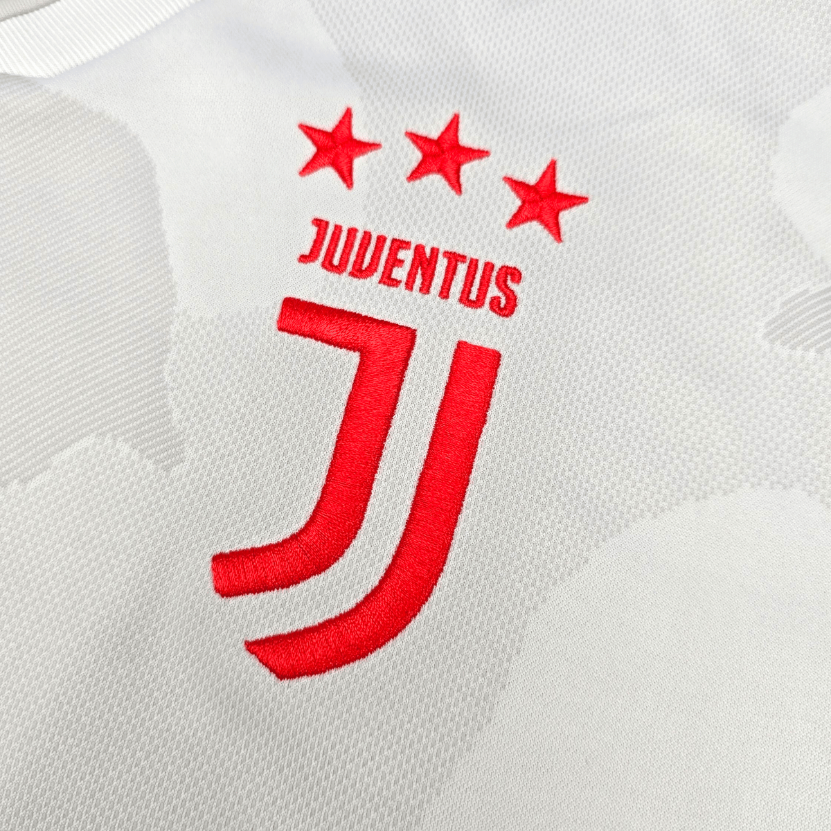 2019/20 Juventus Away Football Shirt (M) Adidas 7 Ronaldo - Football Finery - FF301712