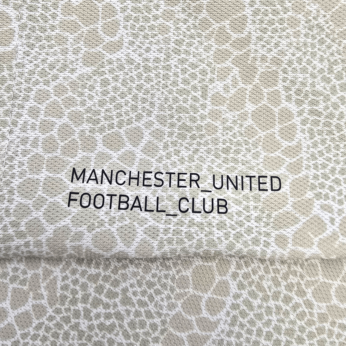 2019/20 Manchester United Away Football Shirt (2XL) Adidas 18 Fernandes - Football Finery - FF303424