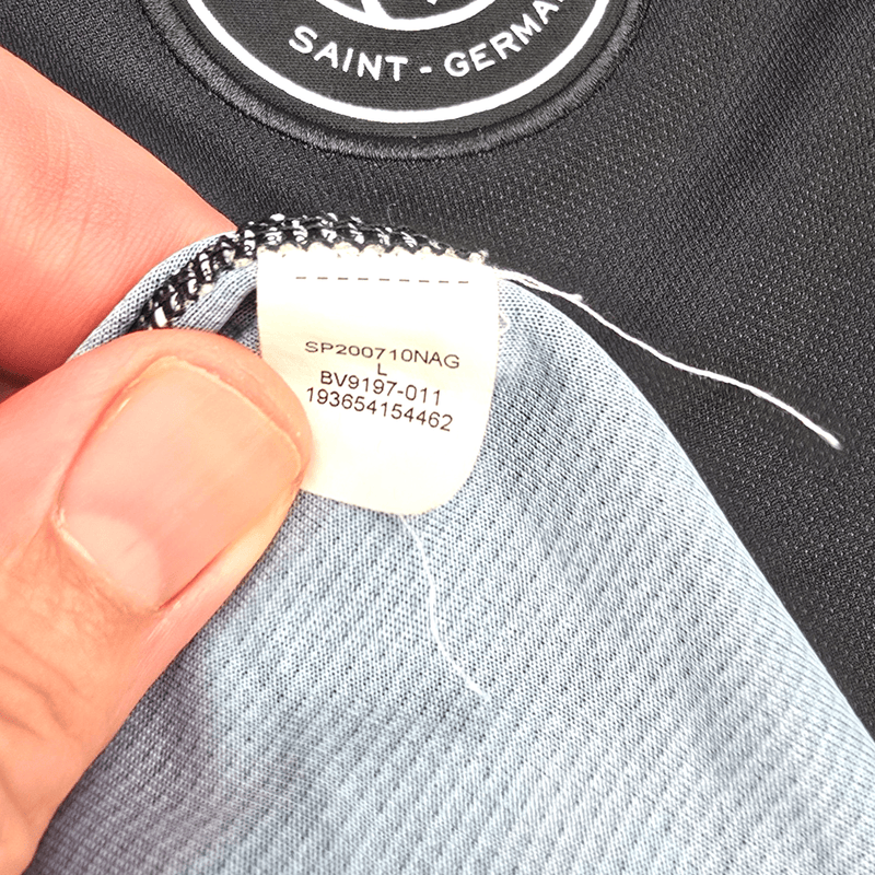 2019/20 PSG Fourth Football Shirt (L) Nike 7 Mbappe - Football Finery - FF302700