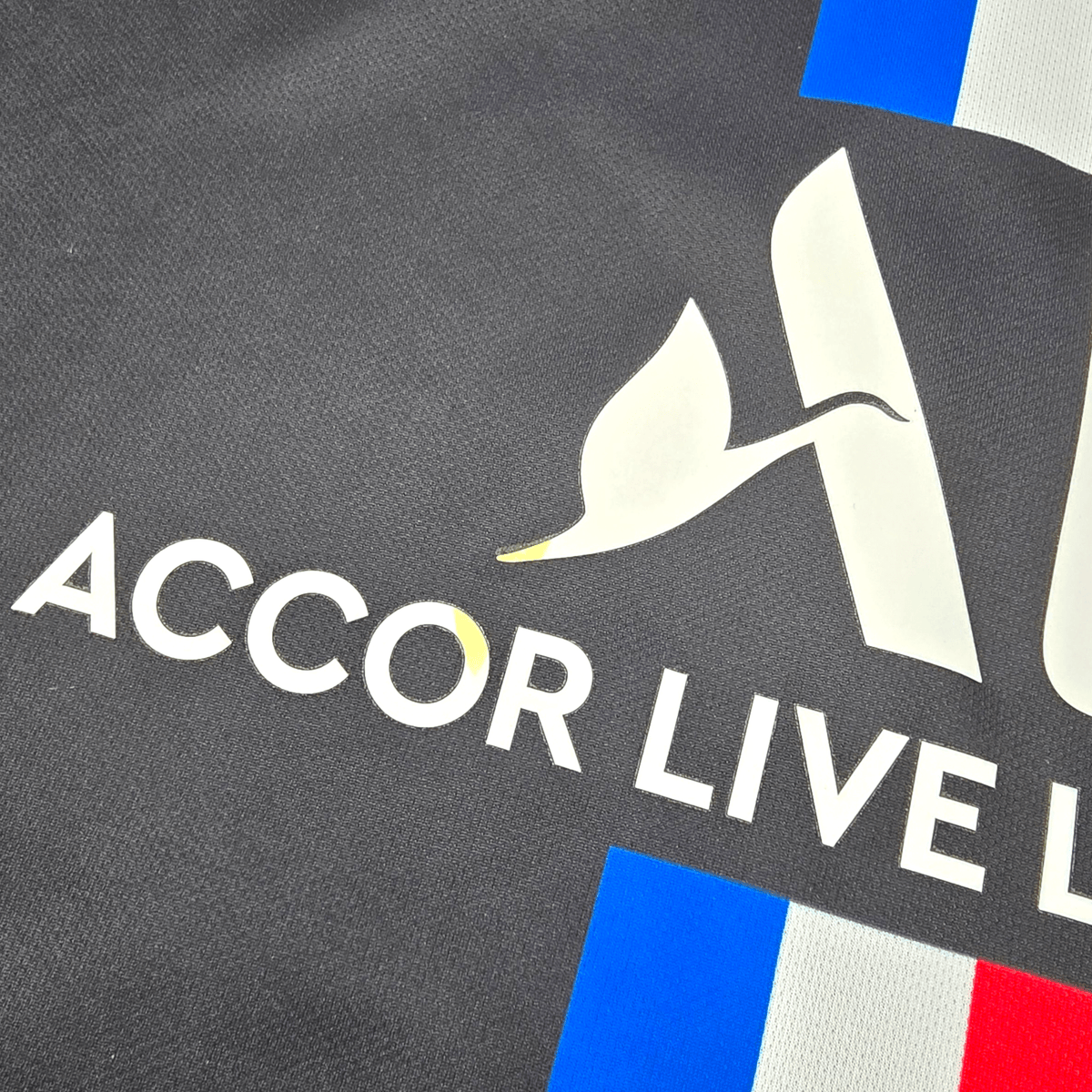 2019/20 PSG Fourth Football Shirt (L) Nike 7 Mbappe - Football Finery - FF302700