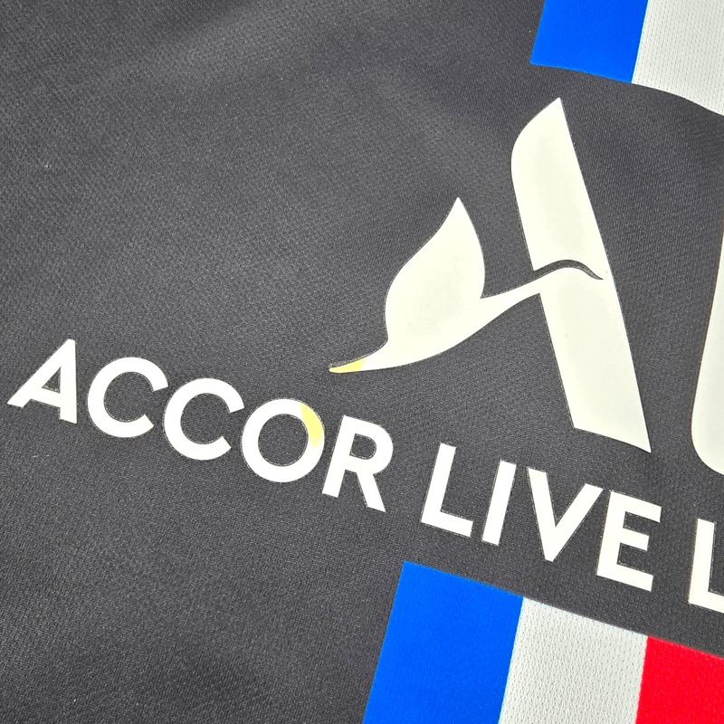 2019/20 PSG Fourth Football Shirt (L) Nike 7 Mbappe - Football Finery - FF302700