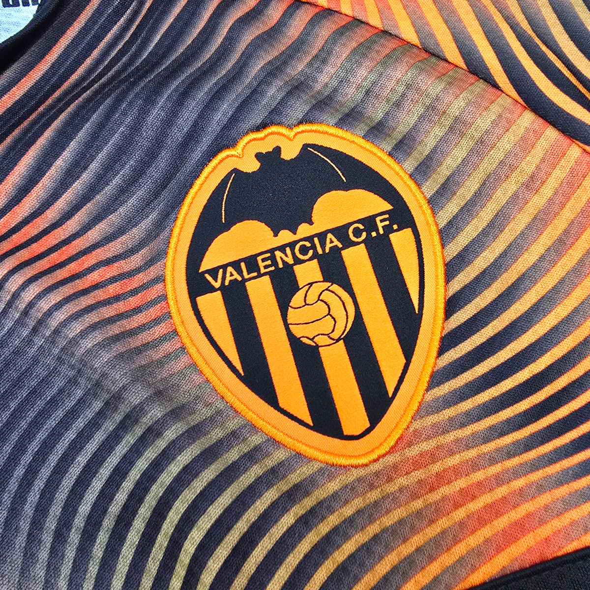 2019/20 Valencia Away Football Shirt (S) Puma 14 Gaya - Football Finery - FF303445