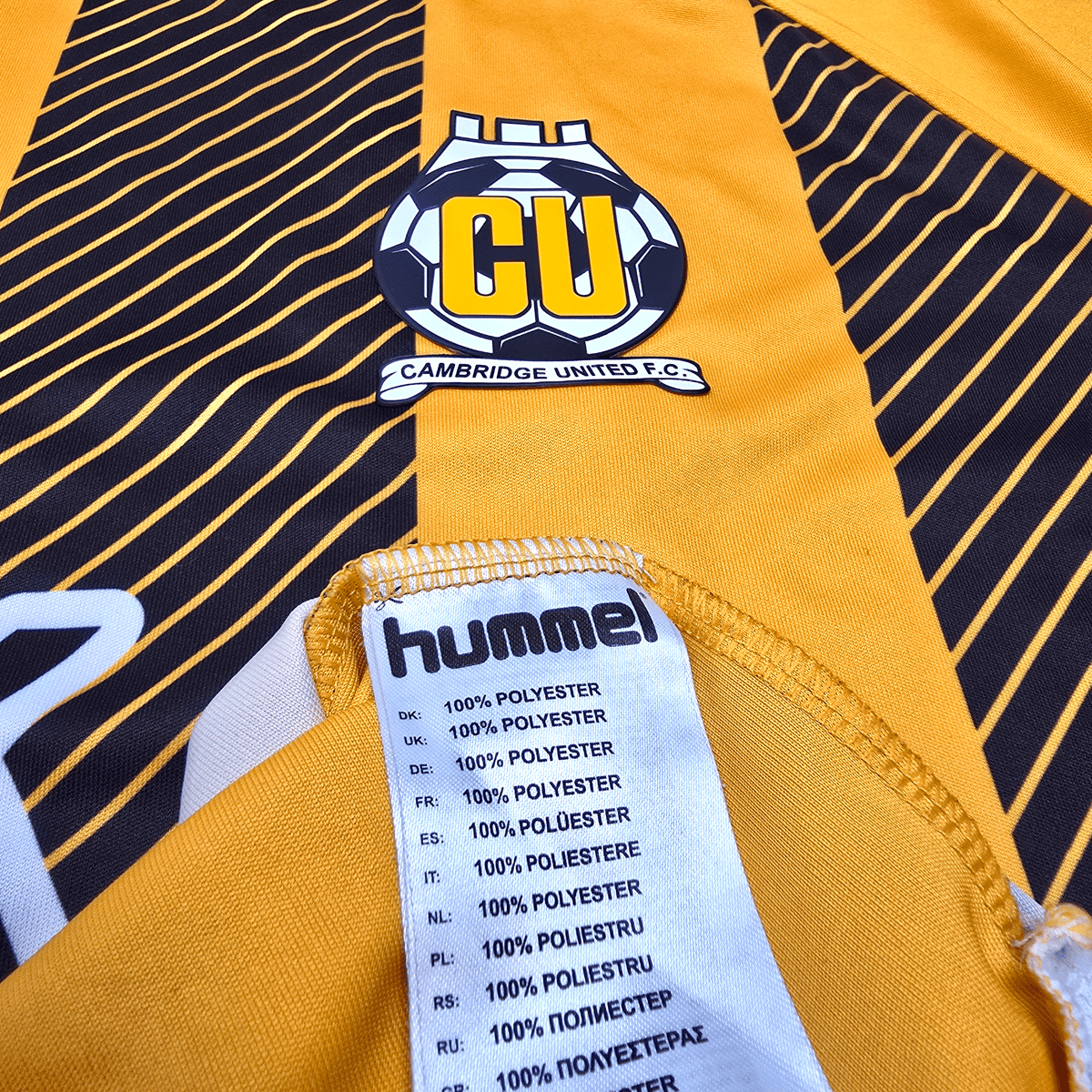2020/21 Cambridge United Home Football Shirt (2XL) Hummel 14 Hoolahan - Football Finery - FF303472