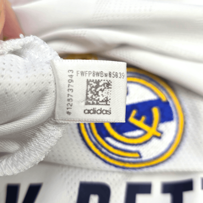 2020/21 Real Madrid Home Football Shirt (S) Adidas 9 Benzema - Football Finery - FF301113