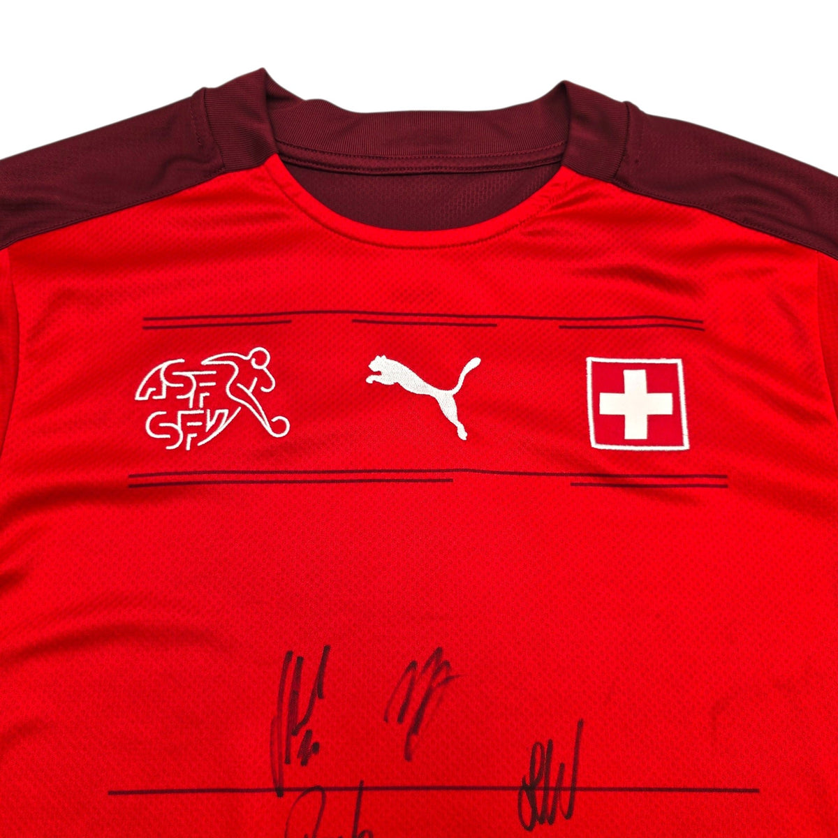 2020/21 Switzerland Home Football Shirt (M) Puma (Squad Signed) - Football Finery - FF304486