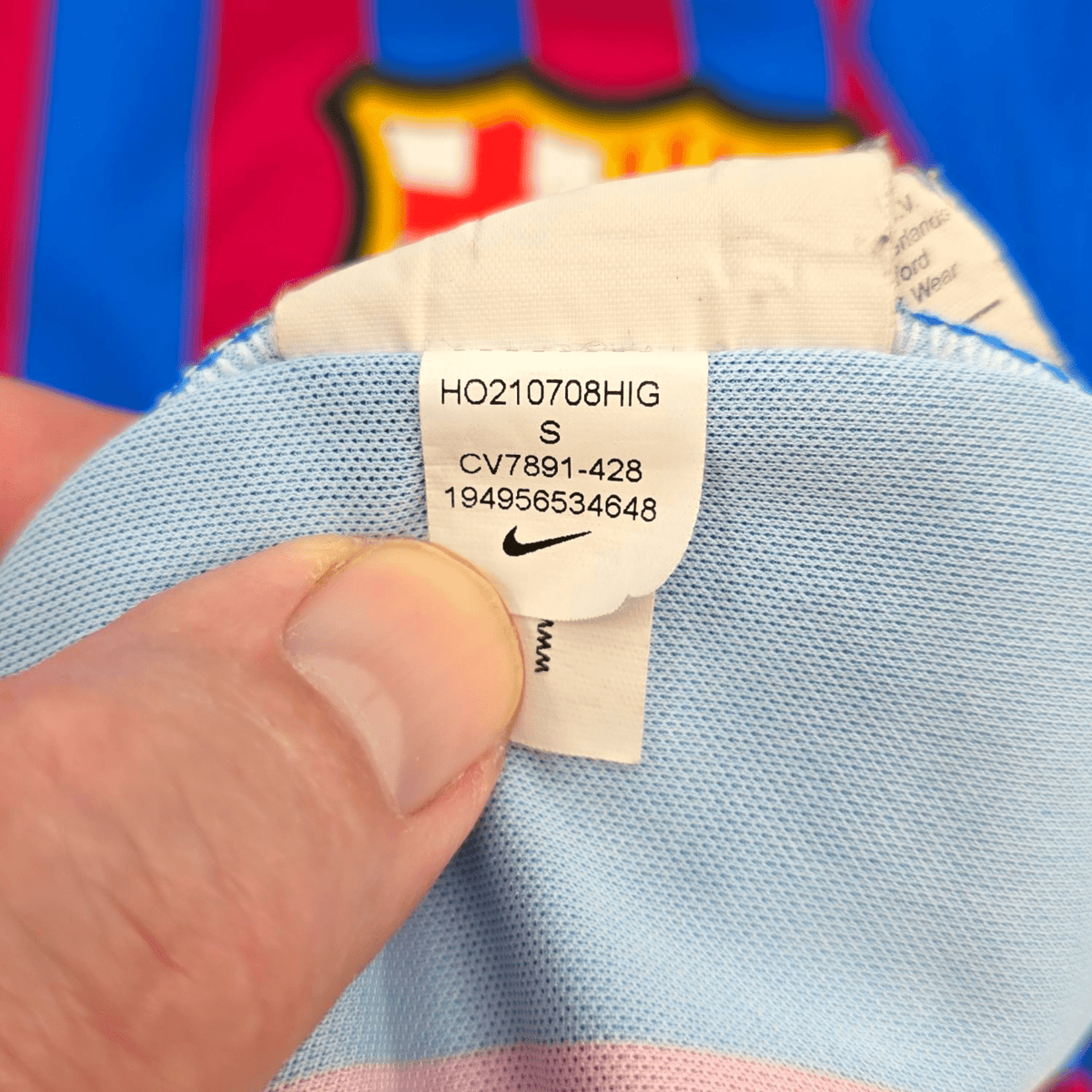 2021/22 Barcelona Home Football Shirt (S) Nike 9 Memphis - Football Finery - FF300967