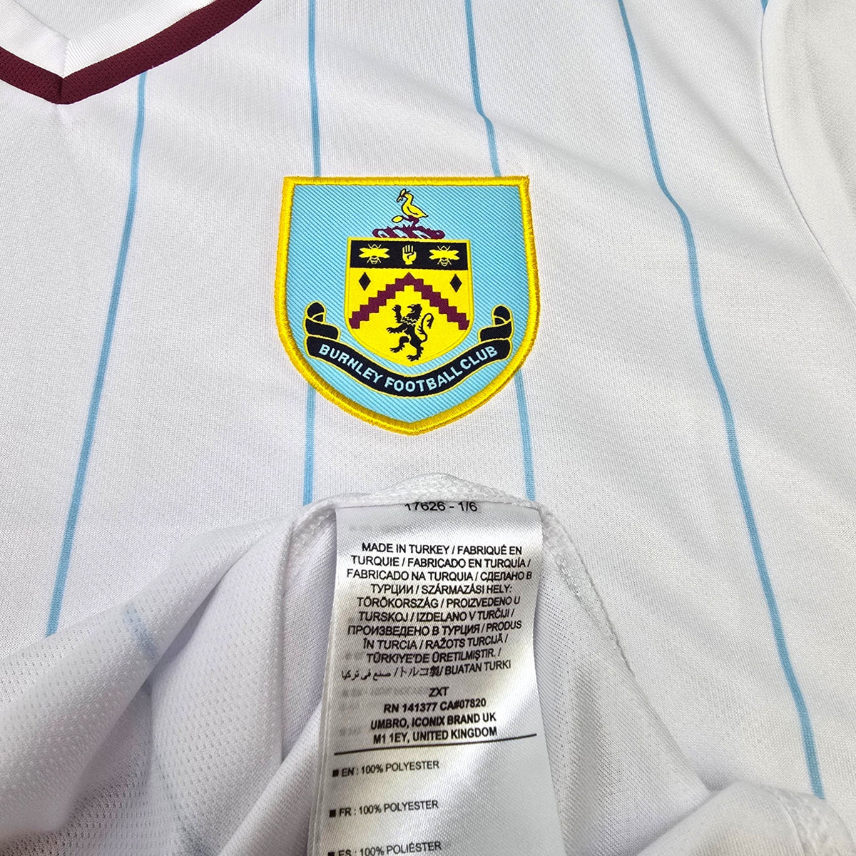 2021/22 Burnley Away Football Shirt (2XL) Umbro - Football Finery - FF304705