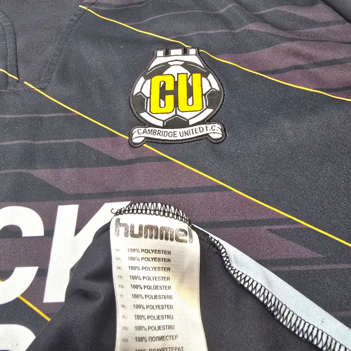 2021/22 Cambridge United Away Football Shirt (L) Hummel 14 Hoolahan - Football Finery - FF306267