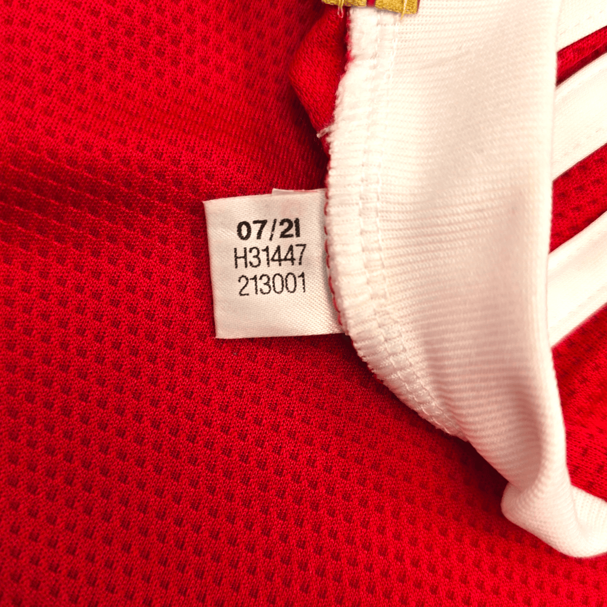 2021/22 Manchester United Home Football Shirt (2XL) Adidas 7 Ronaldo - Football Finery - FF304302