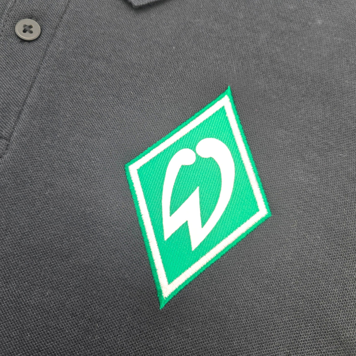 2021/22 Werder Bremen Training Shirt (S) Umbro (BNWTs) - Football Finery - FF304988