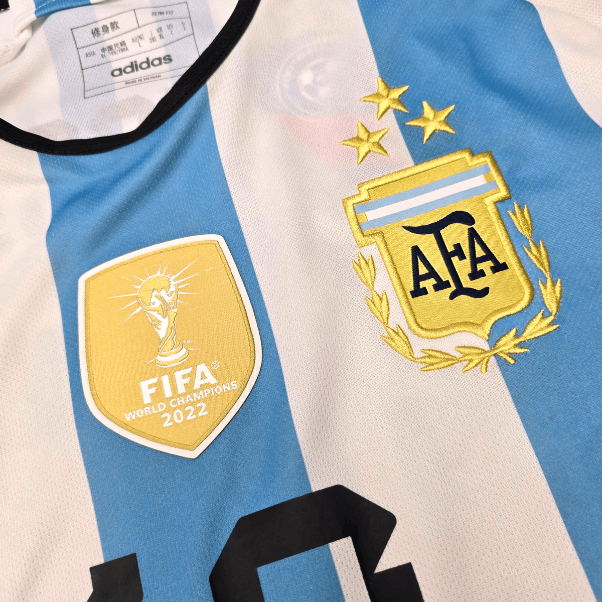 2022/23 Argentina Home Football Shirt (L) Adidas 10 Messi - Football Finery - FF302491