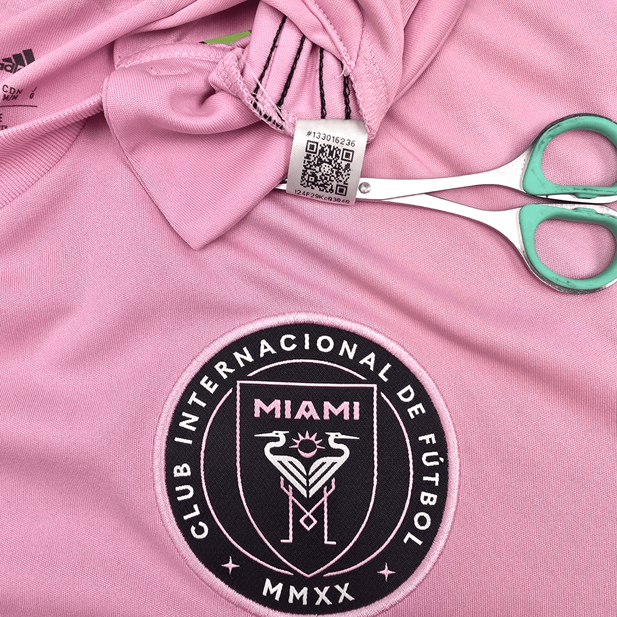 2022/23 Inter Miami Home Football Shirt (M) Adidas 10 Messi - Football Finery - FF304503