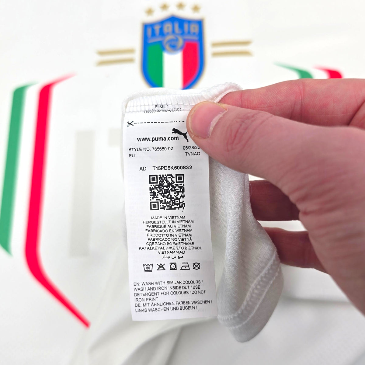 2022/23 Italy Away Football Shirt (2XL) Puma 6 Verratti (BNWTs) - Football Finery - FF303625
