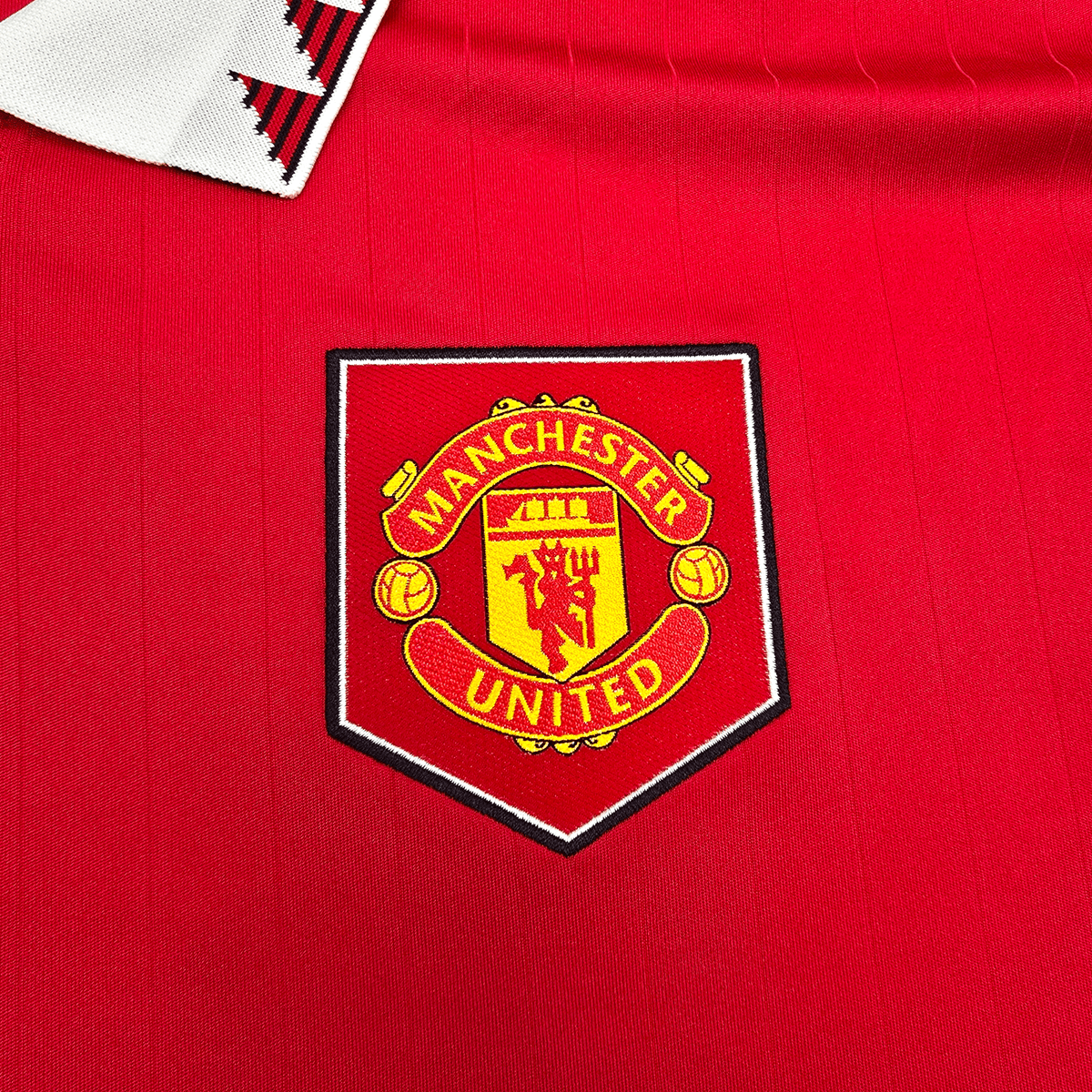 2022/23 Manchester United Home Football Shirt (XL) Adidas 18 Casemiro - Football Finery - FF303975