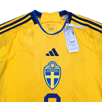 2022/23 Sweden Home Football Shirt (S) Adidas 9 Isak (BNWTs) - Football Finery - FF301696