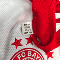 2023/24 Bayern Munich Home Football Shirt (L) Adidas 9 Kane - Football Finery - FF303700
