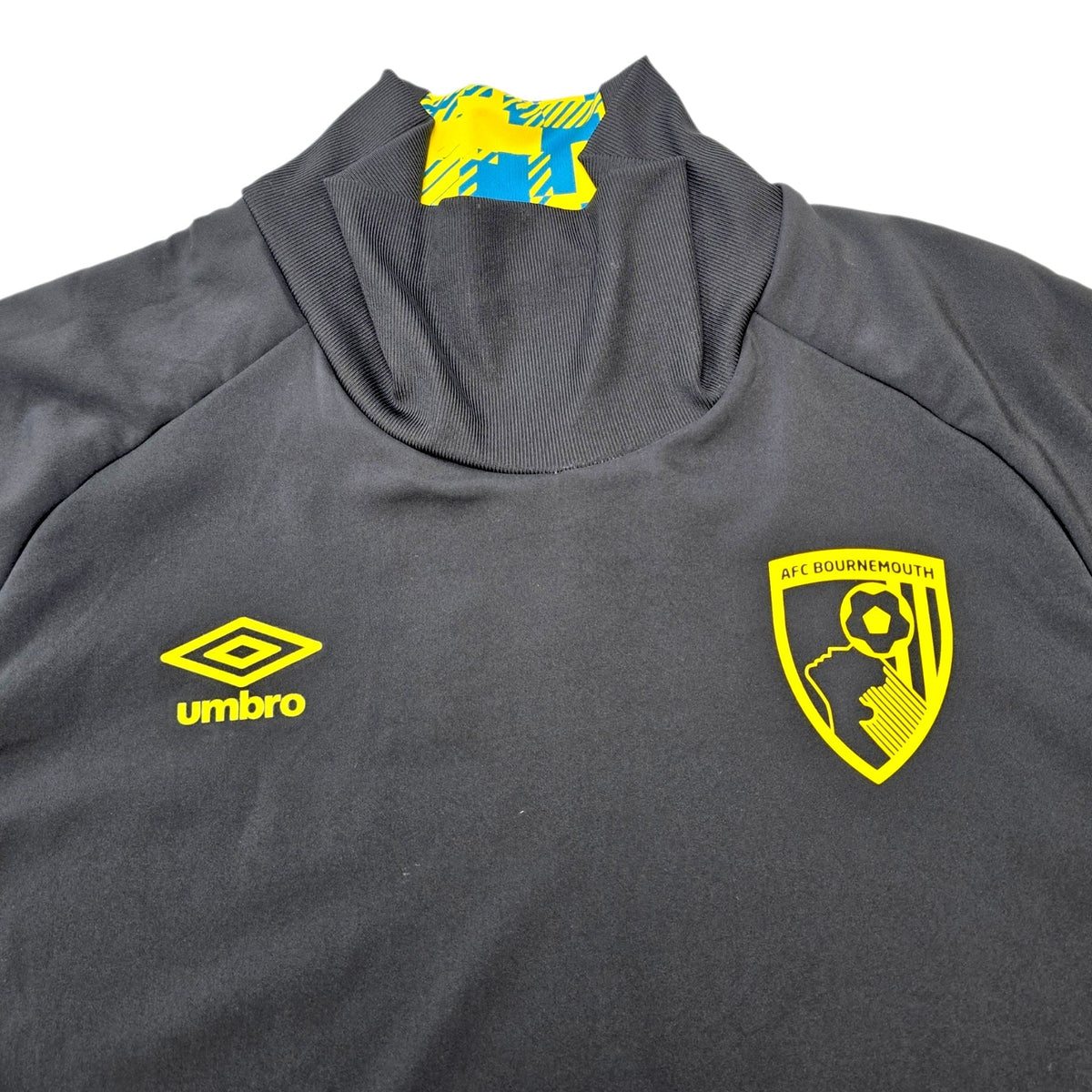2023/24 Bournemouth Training Top (L) Umbro - Football Finery - FF306576
