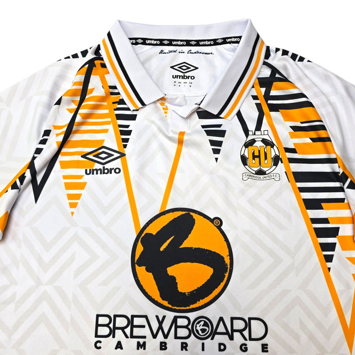 2023/24 Cambridge United Away Football Shirt (M) Umbro - Football Finery - FF307785