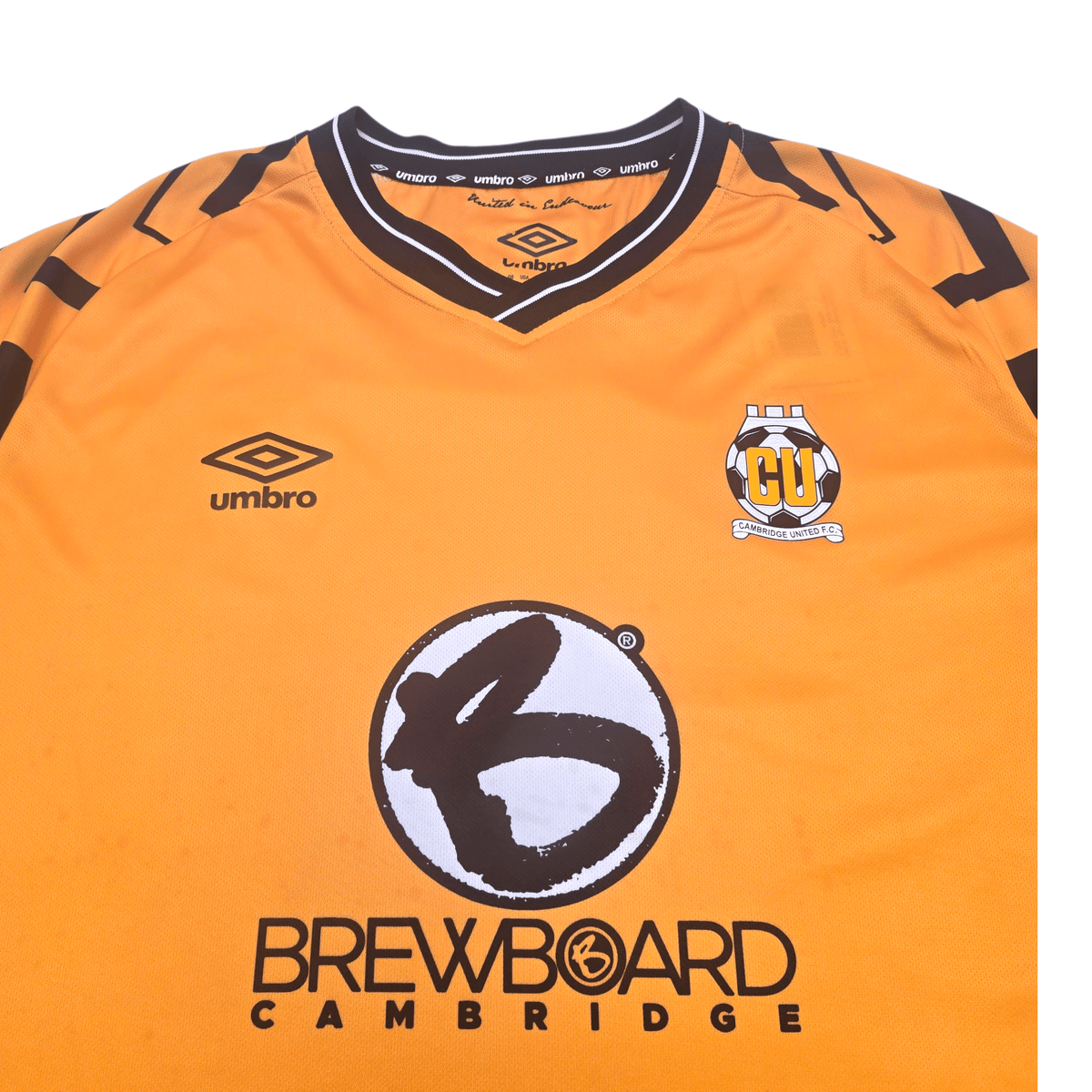 2023/24 Cambridge United Home Football Shirt (2XL) Umbro - Football Finery - FF303950