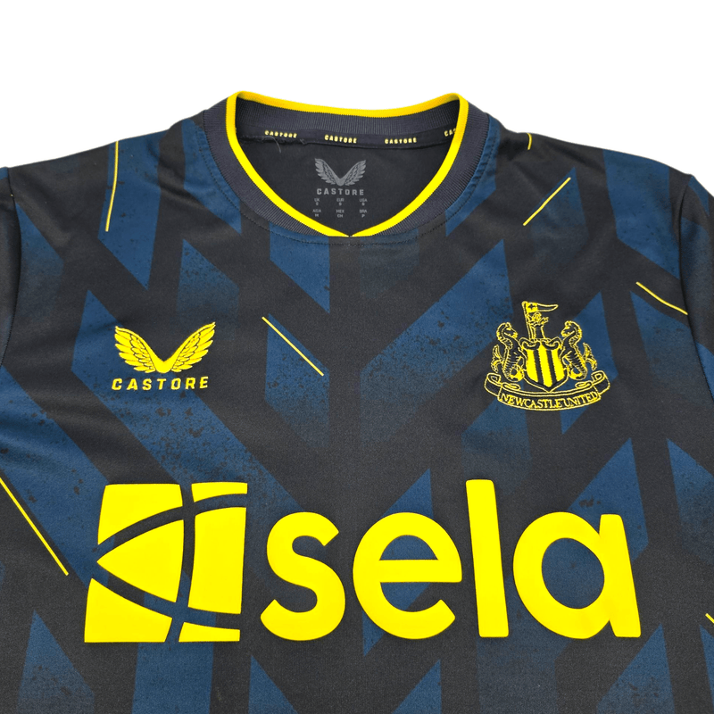 2023/24 Newcastle United Third Football Shirt (S) Castore 14 Isak - Football Finery - FF301315