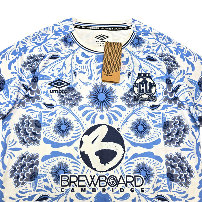 2024/25 Cambridge United Away Football Shirt (M) Umbro (BNWTs) - Football Finery - FF306271