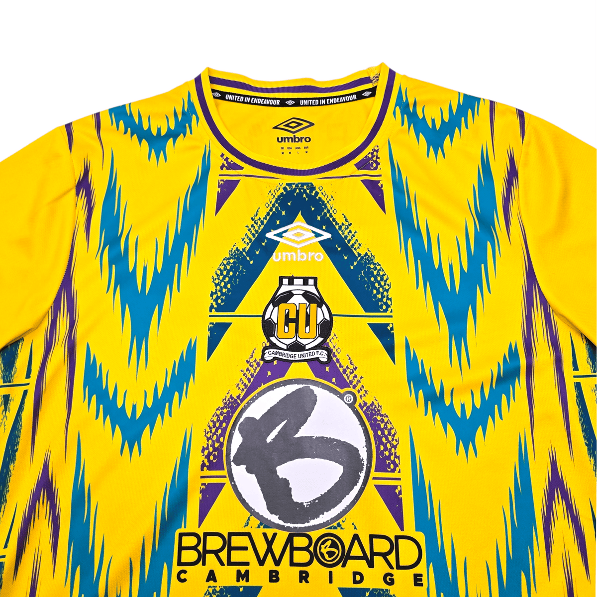 2024/25 Cambridge United Goal Keeper Football Shirt (M) Umbro - Football Finery - FF303550
