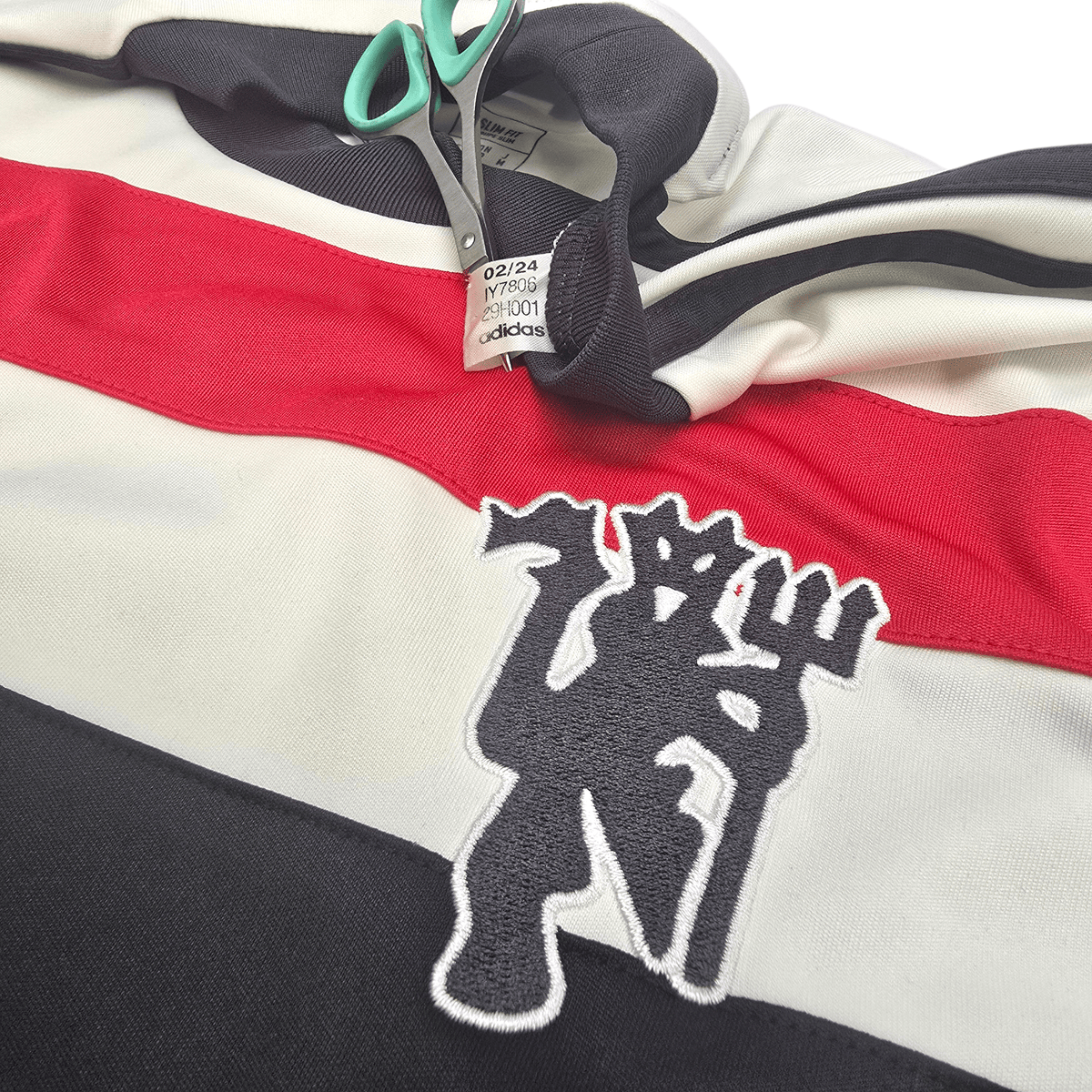 2024/25 Manchester United Third Football Shirt (S) Adidas 8 B.Fernandes - Football Finery - FF303257