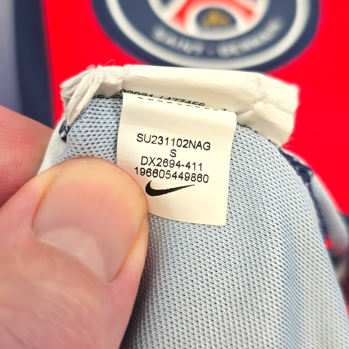 2023/24 PSG Home Football Shirt (S) Nike #17 Vitinha