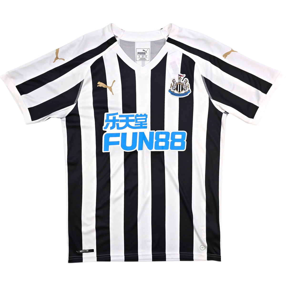 2018/19 Newcastle United Home Football Shirt (M) Puma #24 Almiron