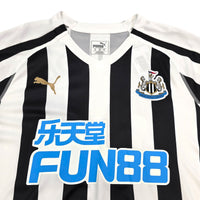 2018/19 Newcastle United Home Football Shirt (M) Puma #24 Almiron