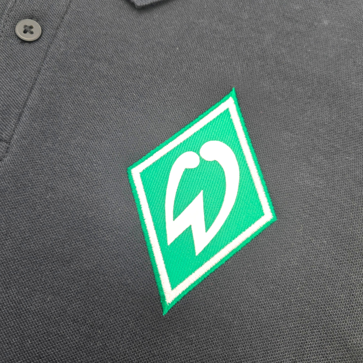 2021/22 Werder Bremen Training Shirt (S) Umbro (BNWTs)