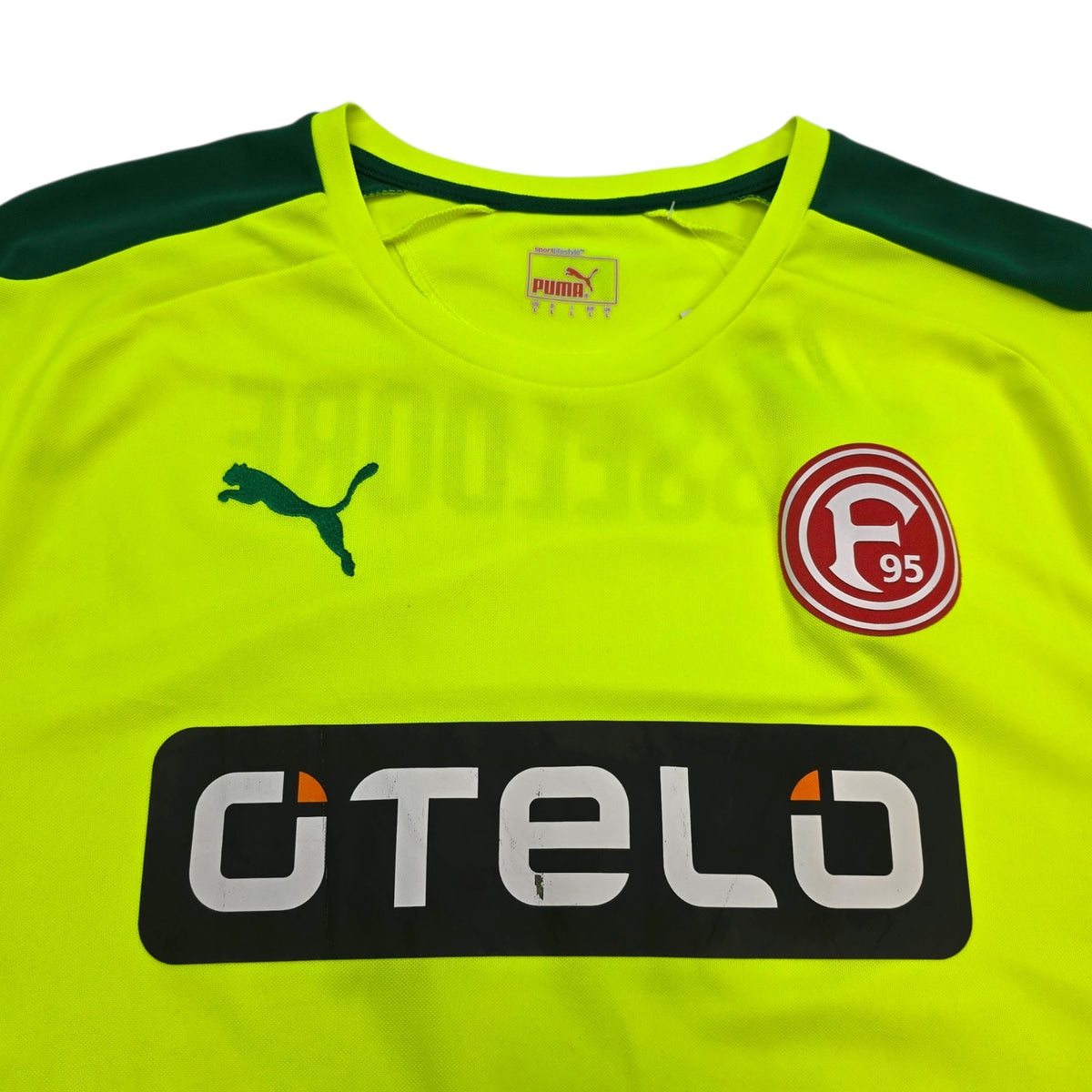 2014/15 Fortuna Dusseldorf Third Football Shirt (L) Puma