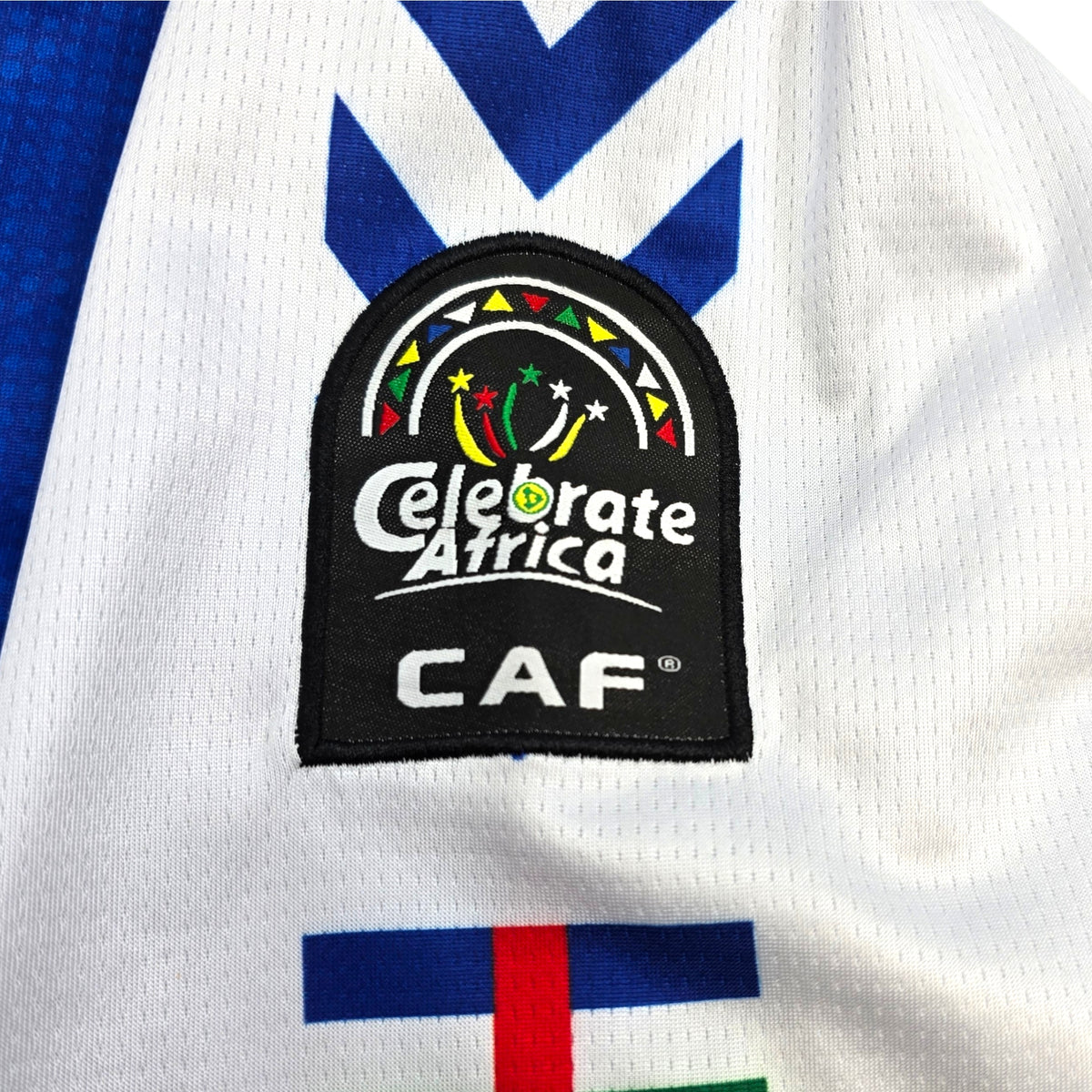 2023/24 Central African Republic Home Football Shirt (XL) Macron
