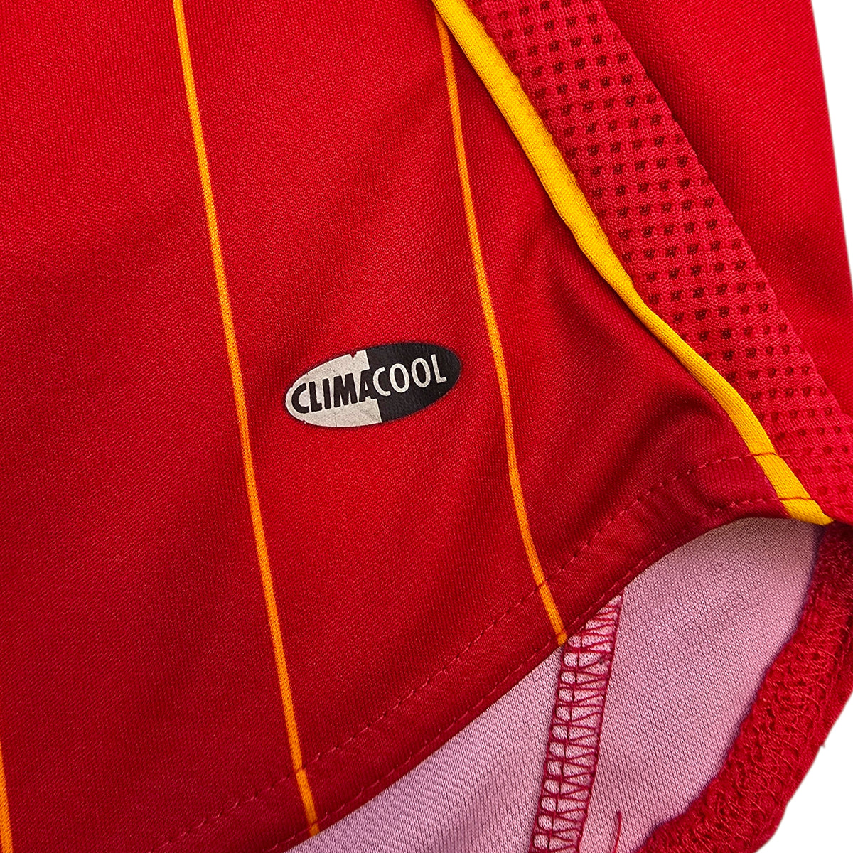 2006/08 Spain Home Football Shirt (L) Adidas #13 A. Iniesta