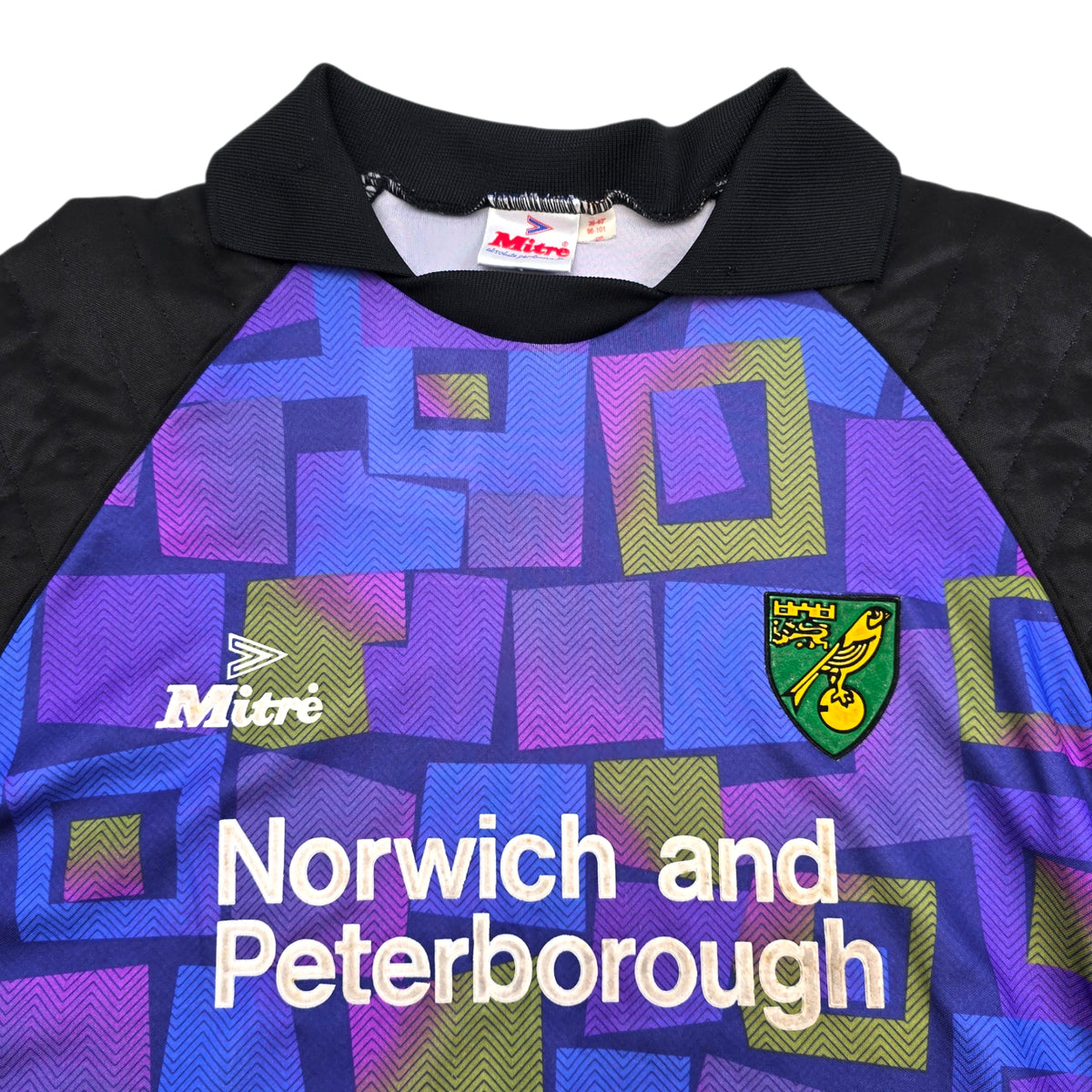 1994/96 Norwich City Goal Keeper Football Shirt (M) Mitre