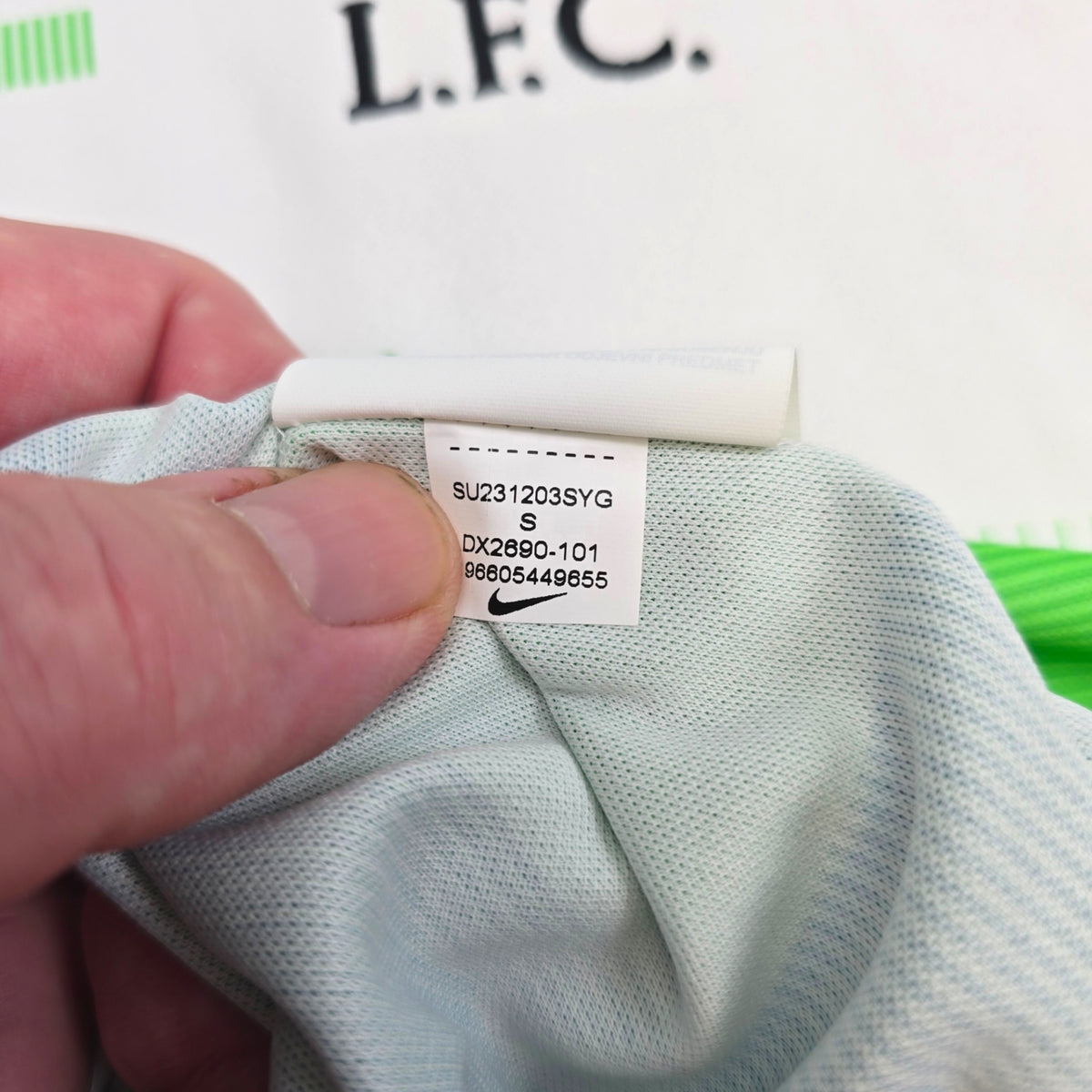 2023/24 Liverpool Away Football Shirt (S) Nike #10 Mac Allister