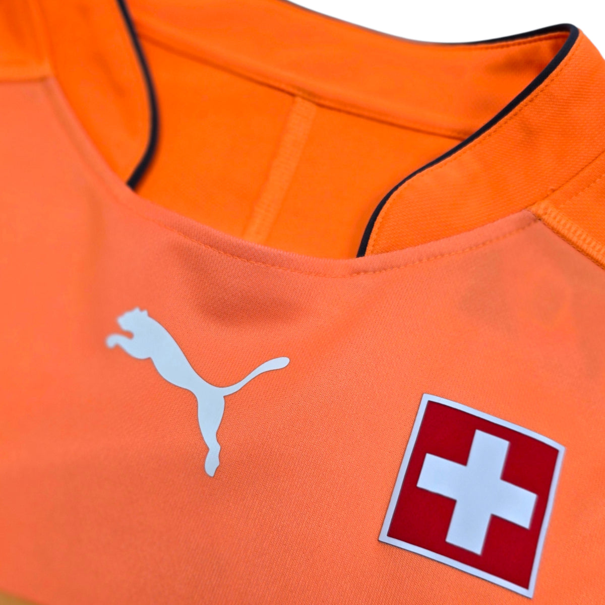 2014/15 Switzerland Goal Keeper Football Shirt (XL) Puma