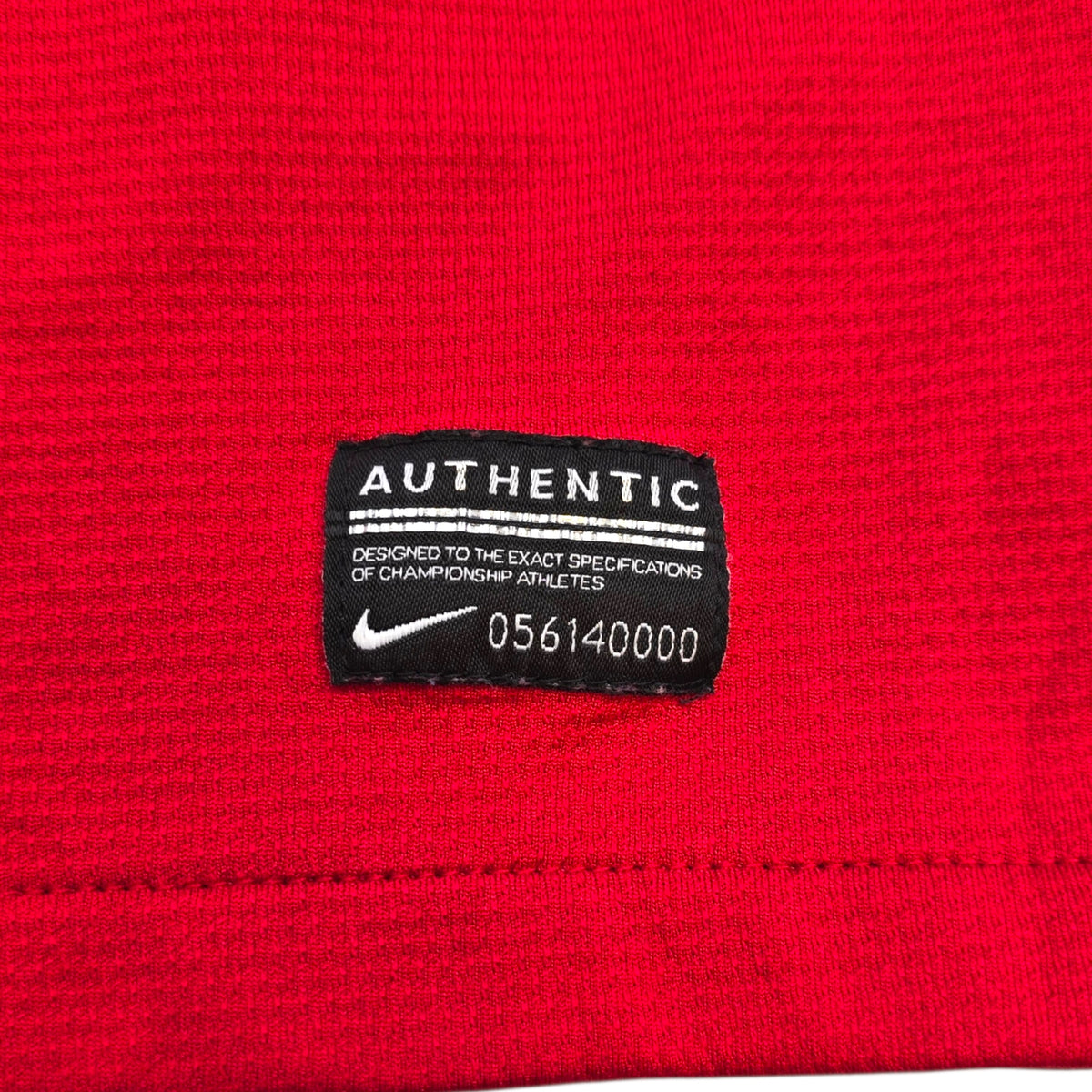 2012/14 Arsenal Home Football Shirt (L) Nike #8 Arteta