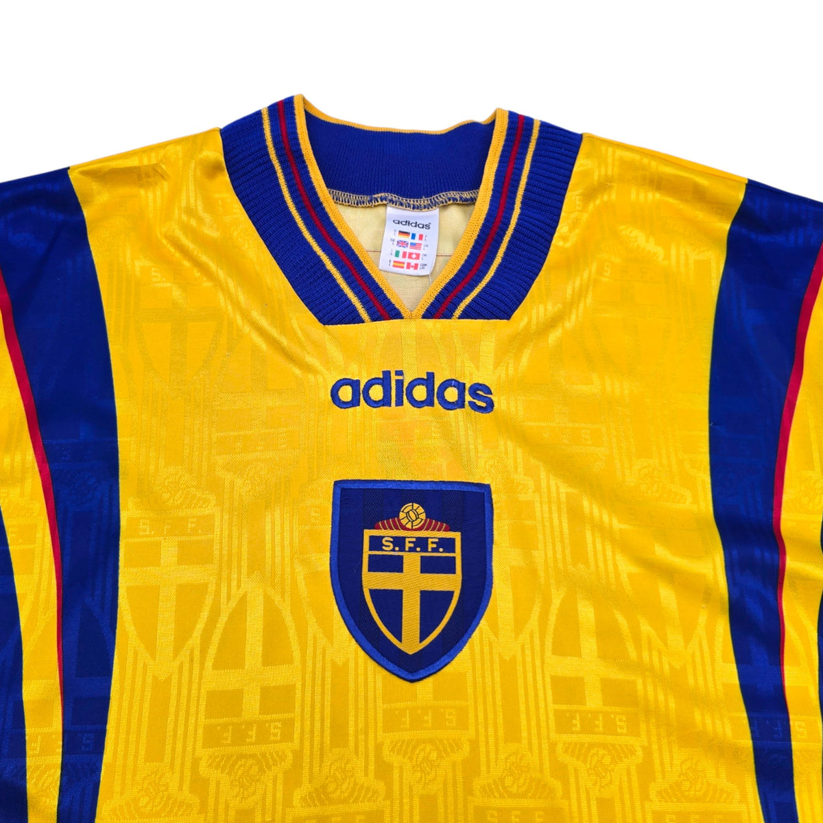 1996/98 Sweden Home Football Shirt (L) Adidas