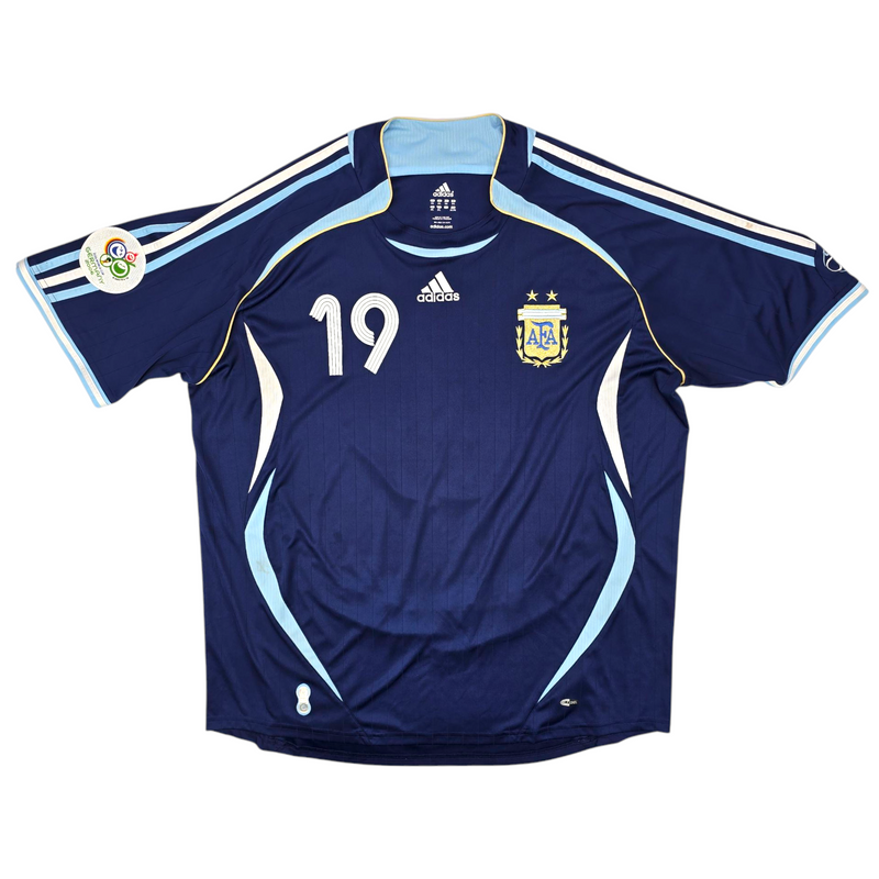 2006/07 Argentina Away Football Shirt (2XL) Adidas #19 Messi