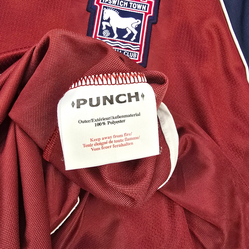 2002/04 Ipswich Town Away Football Shirt (M) Punch #9 Counago
