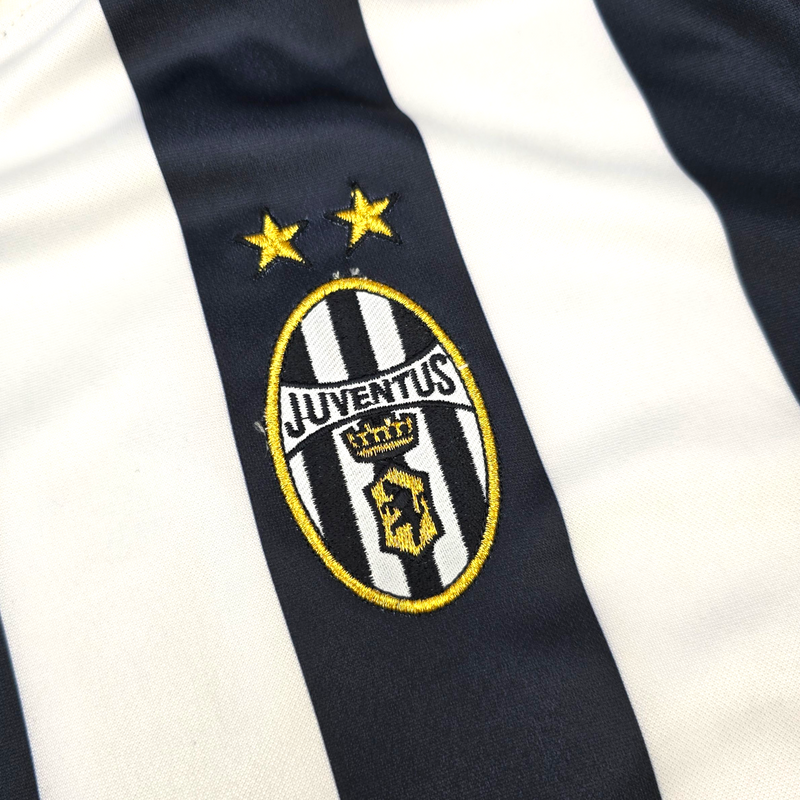 2003/04 Juventus Home Football Shirt (XL) Nike #17 Trezeguet (EUROPEAN)