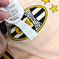 2003/04 Juventus Away Football Shirt (L) Nike #10 Del Piero